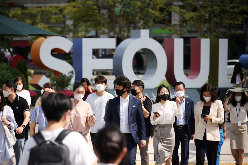 كوريا الجنوبية تسجل أكثر من 3 آلاف إصابة يومية بكوفيد