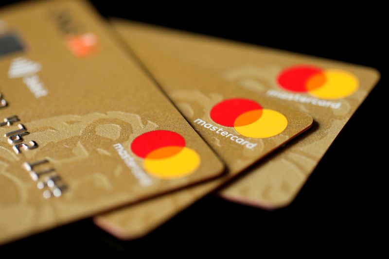 &copy; Reuters. FILE PHOTO: Mastercard Inc. credit cards are displayed in this picture illustration taken December 8, 2017. REUTERS/Benoit Tessier/Illustration/File Photo