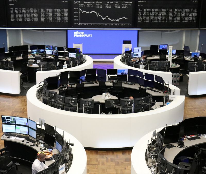 &copy; Reuters. The German share price index DAX graph is pictured at the stock exchange in Frankfurt, Germany, September 27, 2021. REUTERS/Staff