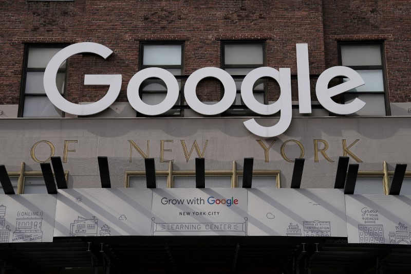 &copy; Reuters. FILE PHOTO: FILE PHOTO: A Google sign is pictured on a Google building in the Manhattan borough of New York City, New York, U.S., October 20, 2020. REUTERS/Carlo Allegri