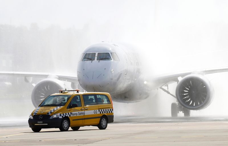 &copy; Reuters. Vista de jato Embraer E195-E2. 25/6/2021. REUTERS/Arnd Wiegmann