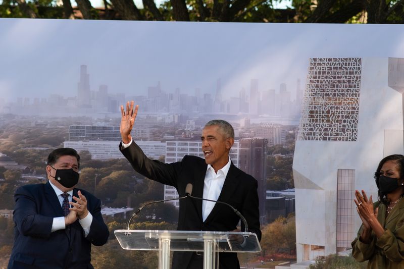 &copy; Reuters. Former U.S. president Barack Obama attends a groundbreaking ceremony for the Obama presidential center in Jackson Park, in Chicago, Illinois, U.S. September 28, 2021.  REUTERS/Sebastian Hidalgo