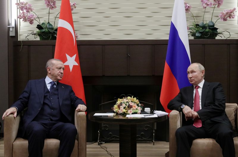 &copy; Reuters. Russian President Vladimir Putin attends a meeting with Turkish President Tayyip Erdogan in Sochi, Russia September 29, 2021. Sputnik/Vladimir Smirnov/Pool via REUTERS  ATTENTION EDITORS - THIS IMAGE WAS PROVIDED BY A THIRD PARTY.