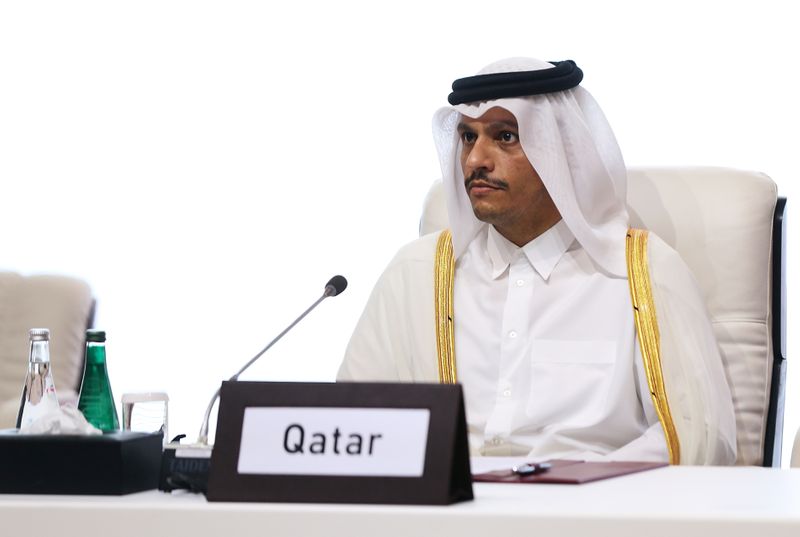 © Reuters. الشيخ محمد بن عبد الرحمن آل ثاني وزير خارجية قطر أثناء المشاركة في جلسة محادثات أفغانية بالدوحة يوم 12 سبتمبر أيلول 2020. رويترز