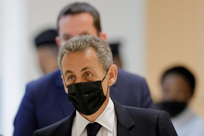 &copy; Reuters. Ex-presidente da França Nicolas Sarkozy chega para audiência em tribunal de Paris
15/06/2021 REUTERS/Pascal Rossignol