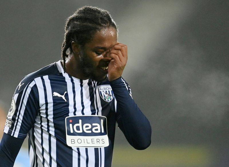 &copy; Reuters. Romaine Sawyers durante partida do West Bromwich contra o Manchester City pelo Campeonato Inglês
26/01/2021 Pool via REUTERS/Michael Regan 