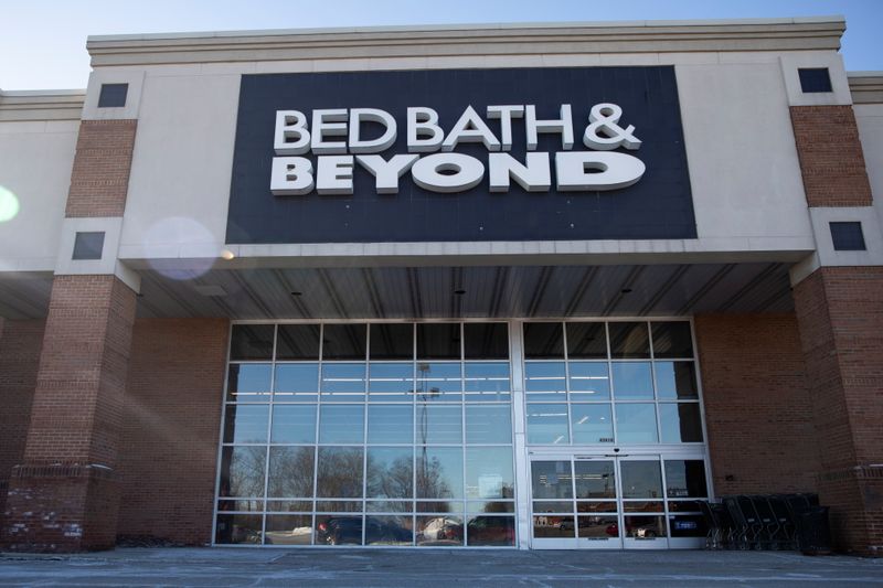 &copy; Reuters. FILE PHOTO: An exterior view shows a Bed Bath & Beyond store in Novi, Michigan, U.S., January 29, 2021. REUTERS/Emily Elconin