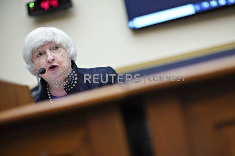 &copy; Reuters. A secretária do Tesouro dos EUA, Janet Yellen, durante audiência do Comitê de Serviços Financeiros da Câmara, em Washington, EUA, 30 de setembro de 2021. Al Drago/Pool via REUTERS