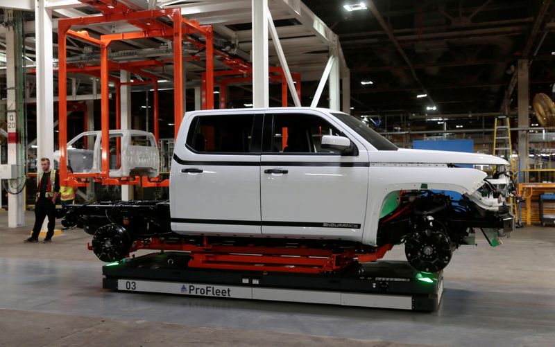 &copy; Reuters. FILE PHOTO: A Lordstown Motors pre-production all electric pickup truck, the Endurance, is seen after being merged with a chassis at the Lordstown Assembly Plant in Lordstown, Ohio, U.S., June 21, 2021.   REUTERS/Rebecca Cook