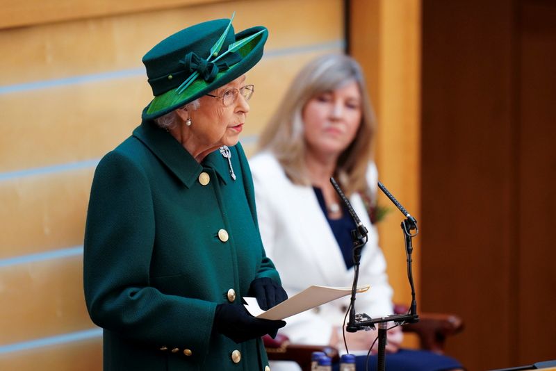 &copy; Reuters. Britain's Queen Elizabeth delivers a speech in the debating chamber of the Scottish Parliament to mark the official start of the sixth session of the parliament, in Edinburgh, Scotland, Britain, October 2, 2021. Jane Barlow/Pool via REUTERS