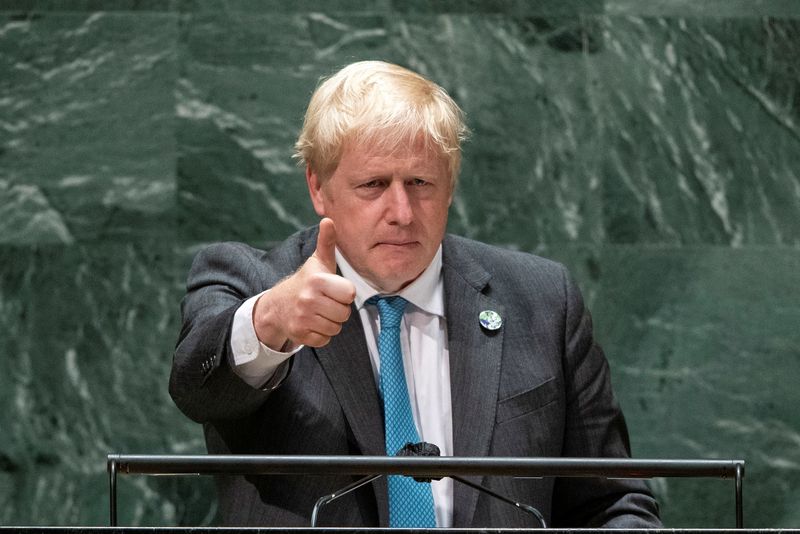 &copy; Reuters. FILE PHOTO: British Prime Minister Boris Johnson gives a thumb up after addressing the 76th Session of the U.N. General Assembly in New York City, U.S., September 22, 2021.  REUTERS/Eduardo Munoz/Pool/File Photo