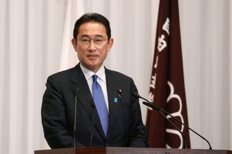 &copy; Reuters. FILE PHOTO: Former Japanese Foreign Minister Fumio Kishida attends a press conference at the Liberal Democratic Party (LPD) headquarters after he was elected as the party president in Tokyo, Japan September 29, 2021. Du Xiaoyi/Pool via REUTERS 