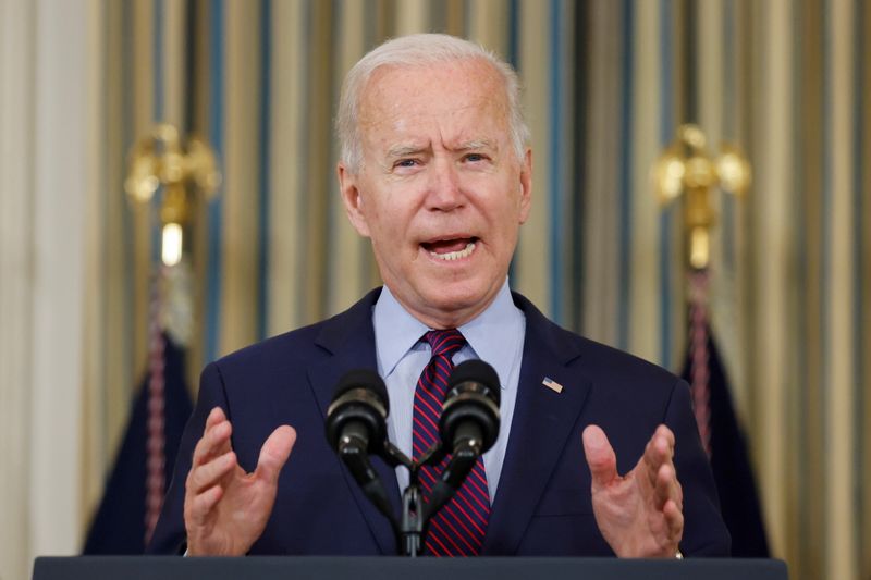 Biden to meet top U.S. bank and business leaders as debt limit chaos looms