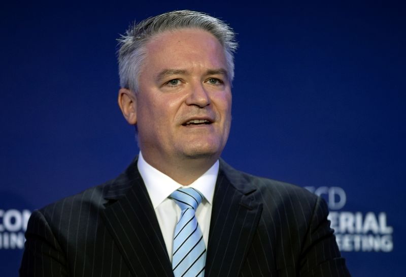 &copy; Reuters. FILE PHOTO: OECD's incoming Secretary-General and former Australian Finance Minister Mathias Cormann delivers a speech at a handover ceremony during which he takes on the role of Secretary-General of the Organisation for Economic Co-operation and Developm