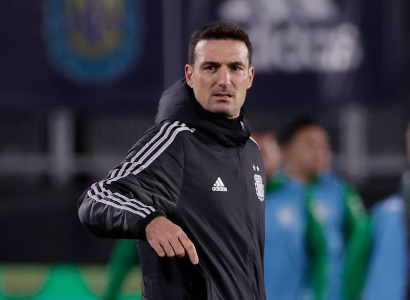 &copy; Reuters. Técnico da Argentina, Lionel Scaloni, durante partida contra a Bolívia pelas eliminatórias para a Copa do Mundo em Buenos Aires
09/09/2021 Pool via REUTERS/Juan Ignacio Roncoroni