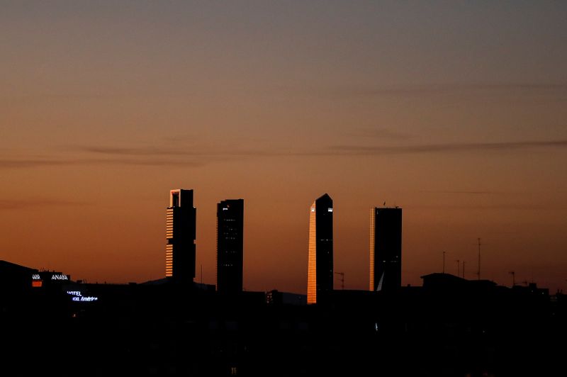 &copy; Reuters. FILE PHOTO: The Four Towers business district skyline is seen at sunset in Madrid, Spain November 18, 2017.  Picture taken November 18, 2017. REUTERS/Paul Hanna