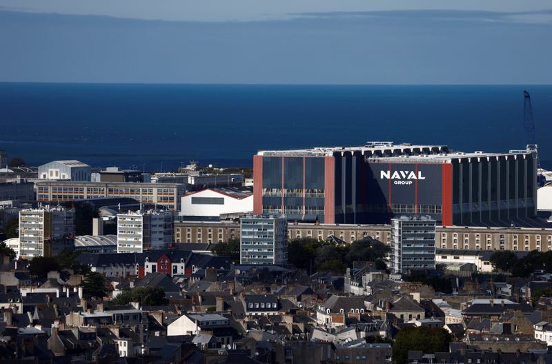 &copy; Reuters. FILE PHOTO: A general view shows the Naval Group site and the port of the shipbuilding town of Cherbourg-en-Contentin, France, September 23, 2021. Picture taken September 23, 2021. REUTERS/Stephane Mahe
