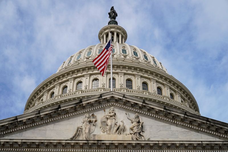 &copy; Reuters. The U.S. Capitol is seen as Senate Democrats and Republicans sought to reach an agreement on to avert a debt crisis in Washington, U.S., October 7, 2021.      REUTERS/Joshua Roberts