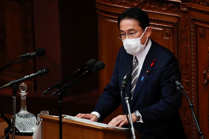 &copy; Reuters. Le Premier ministre japonais Fumio Kishida a promis vendredi de faire tout son possible pour sortir le pays de la crise engendrée par la pandémie de COVID-19. /Photo prise le 8 octobre 2021/REUTERS/Kim Kyung-Hoon