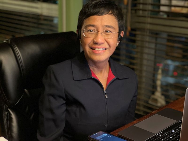 &copy; Reuters. Filipino journalist and 2021 Nobel Peace Prize winner Maria Ressa sits by the desk at her home in Manila, Philippines, October 8, 2021. Rappler/Handout via REUTERS  