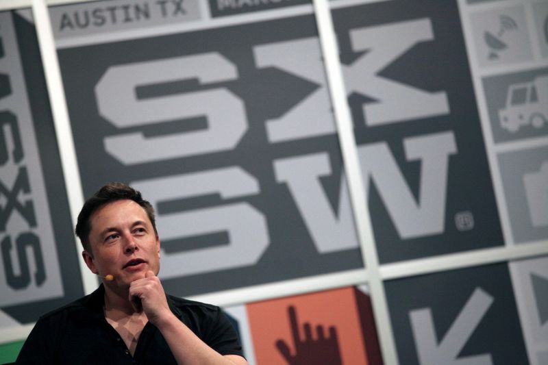 &copy; Reuters. FILE PHOTO: Elon Musk, the chief executive of Tesla Motor, speaks at the South by Southwest Interactive festival in Austin, Texas, March 9, 2013. REUTERS/Gerry Shih/File Photo