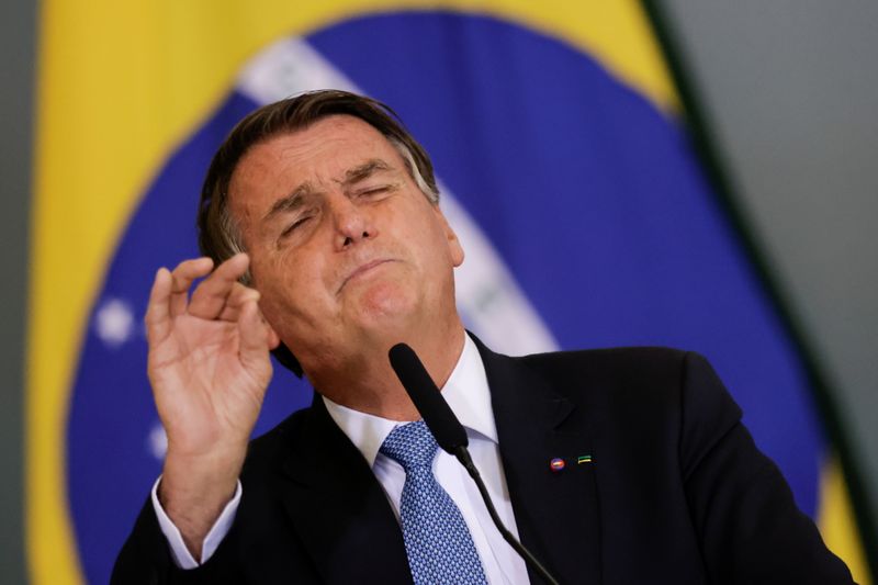 &copy; Reuters. Presidente Jair Bolsonaro durante cerimônia no Palácio do Planalto
07/10/2021
REUTERS/Ueslei Marcelino