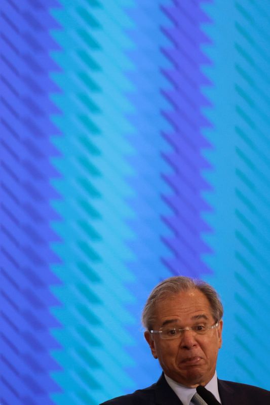 &copy; Reuters. Ministro da Economia, Paulo Guedes, em cerimônia no Palácio do Planalto
27/09/2021
REUTERS/Ueslei Marcelino
