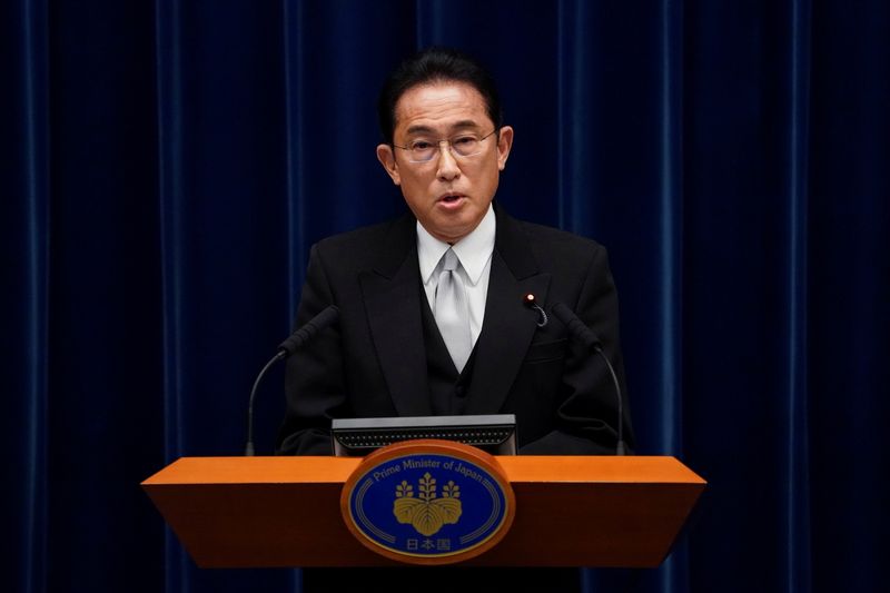 &copy; Reuters. FILE PHOTO: Fumio Kishida, Japan's prime minister, speaks during a news conference at the prime minister's official residence in Tokyo, Japan, October 4, 2021. Toru Hanai/Pool via REUTERS/File Photo