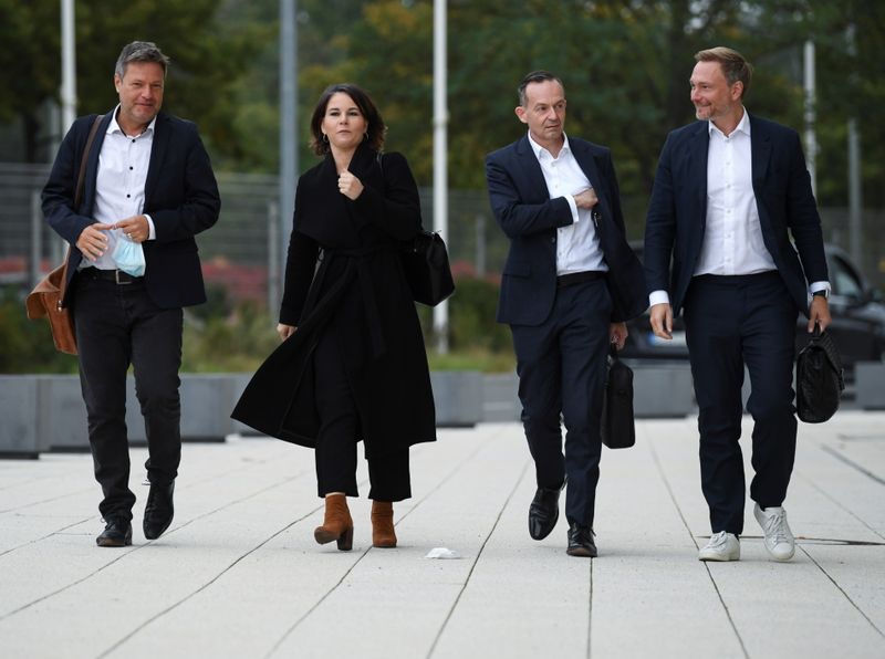 &copy; Reuters. Líderes dos Verdes e do FDP chegam a encontro com SPD para negociações sobre a formação de uma coalizão de governo na Alemanha
11/10/2021 REUTERS/Annegret Hilse