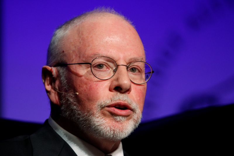 &copy; Reuters. Paul Singer, founder, CEO, and co-chief investment officer for Elliott Management Corporation, speaks during the Skybridge Alternatives (SALT) Conference in Las Vegas, Nevada May 9, 2012.   REUTERS/Steve Marcus/File Photo
