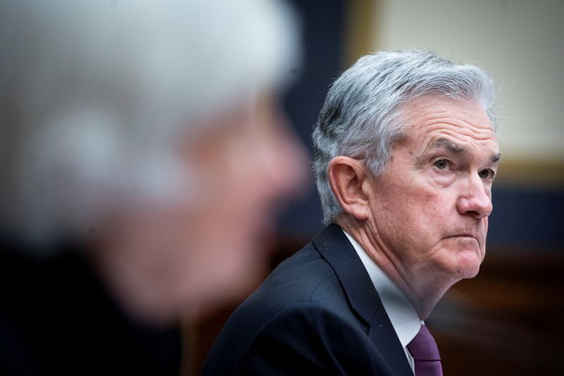 &copy; Reuters. FILE PHOTO: Federal Reserve Chair Jerome Powell attends the House Financial Services Committee hearing on Capitol Hill in Washington, U.S., September 30, 2021. Al Drago/Pool via REUTERS