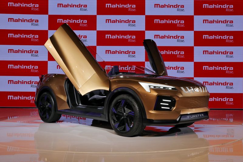 &copy; Reuters. FILE PHOTO: Mahindra Funster electric concept SUV is on display after it was unveiled at the India Auto Expo 2020 in Greater Noida, India, February 5, 2020. REUTERS/Anushree Fadnavis/File Photo
