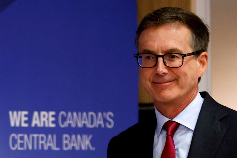 © Reuters. FILE PHOTO: Bank of Canada Governor Tiff Macklem arrives to a news conference in Ottawa, Ontario, Canada September 10, 2020. REUTERS/Blair Gable/File Photo/File Photo/File Photo
