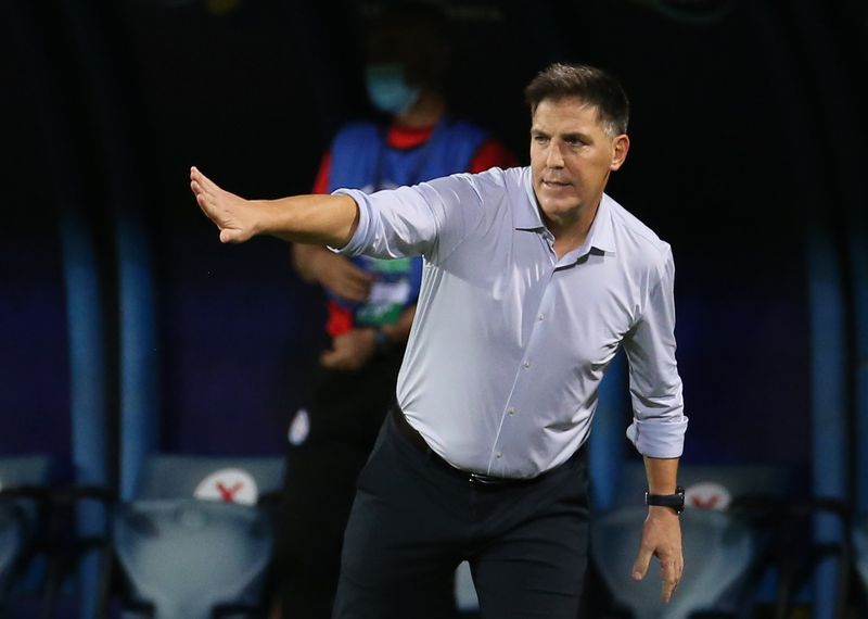 &copy; Reuters. إدواردو بيريزو مدرب منتخب باراجواي أثناء مباراة أمام بيرو يوم 2 يوليو تموز 2021. تصوير: رويترز. 