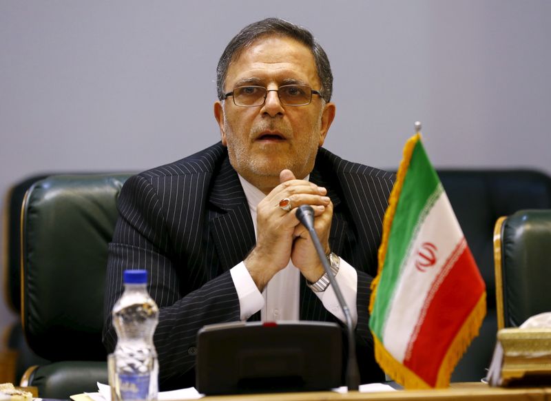 &copy; Reuters. Valiollah Seif, Governor of Central Bank of Iran, waits to start a meeting with Britain's Foreign Secretary Philip Hammond (unseen) in Tehran, Iran August 23, 2015.  REUTERS/Darren Staples