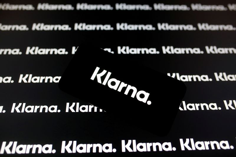 &copy; Reuters. FILE PHOTO: A smartphone displays a Klarna logo in this illustration taken January 6, 2020. REUTERS/Dado Ruvic/Illustration/File Photo