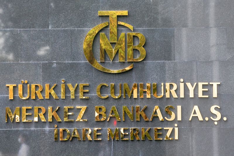 &copy; Reuters. A logo of Turkey's Central Bank is pictured at the entrance of its headquarters in Ankara, Turkey October 15, 2021. REUTERS/Cagla Gurdogan