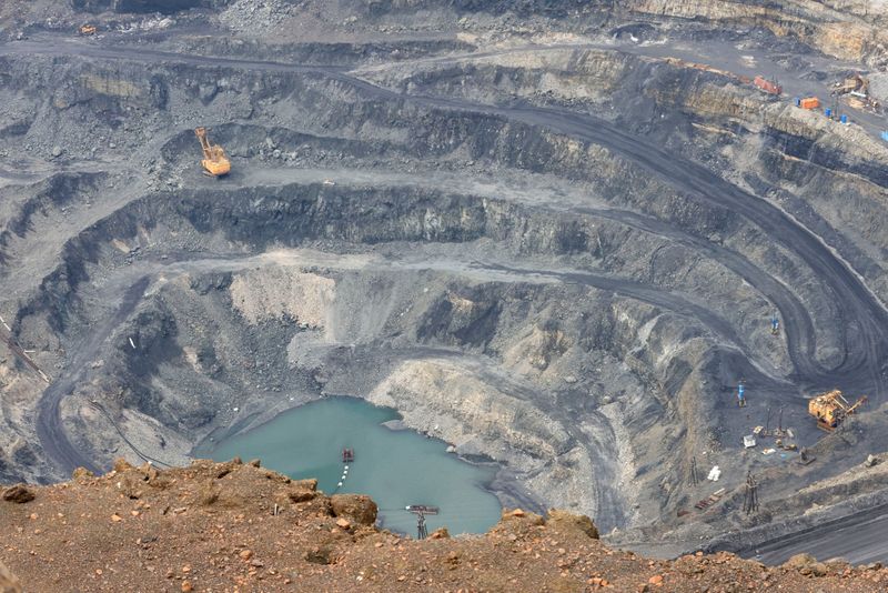 &copy; Reuters. A general view shows Zapolyarny mine of Medvezhy Ruchey enterprise, which is a subsidiary of the world's leading nickel and palladium producer Nornickel, in the Arctic city of Norilsk, Russia August 24, 2021. Picture taken August 24, 2021. REUTERS/Tatyana