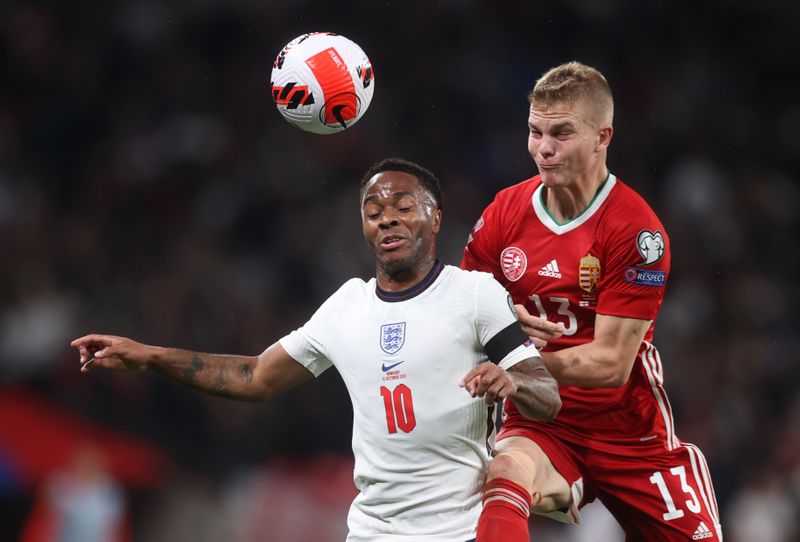 Calcio, Inghilterra dovrà giocare due partite senza tifosi dopo caos a Wembley