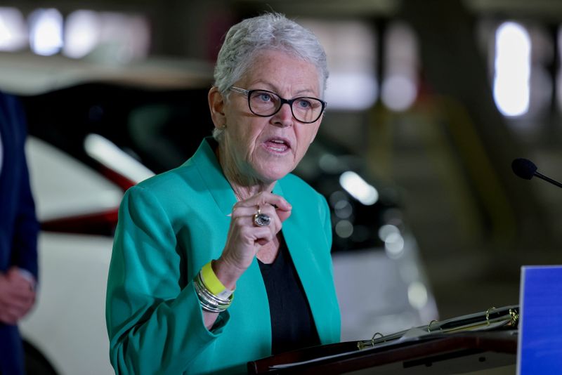 &copy; Reuters. FILE PHOTO: White House Climate Advisor Gina McCarthy holds a news conference in the parking garage at Union Station in front of new EV charging stations in Washington, U.S., April 22, 2021. REUTERS/Evelyn Hockstein//File Photo