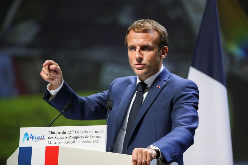 &copy; Reuters. ماكرون يتحدث في مرسيليا بفرنسا يوم 16 أكتوبر تشرين الأول 2021. صورة من ممثل لوكالات الأنباء.