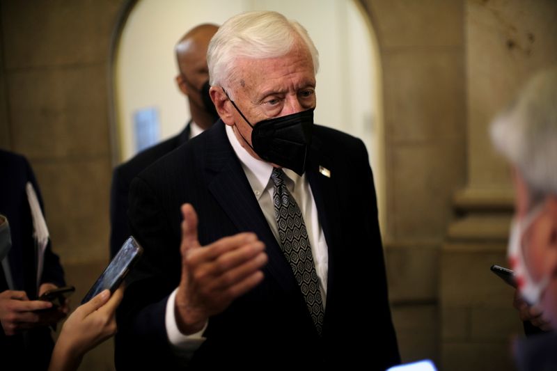 &copy; Reuters. FILE PHOTO: U.S. House Majority Leader Steny Hoyer (D-MD) leaves the House floor at the U.S. Capitol in Washington, U.S., October 12, 2021. REUTERS/James Lawler Duggan