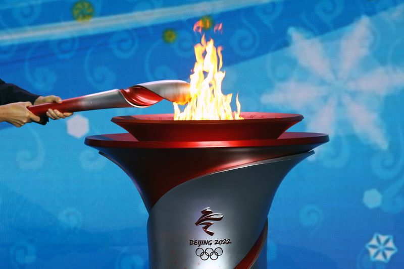 &copy; Reuters. La Chine a allumé mercredi la flamme olympique pour les Jeux d'hiver 2022, qui se dérouleront à Pékin en février prochain. /Photo prise le 20 ocotbre 2021/REUTERS/Tingshu Wang