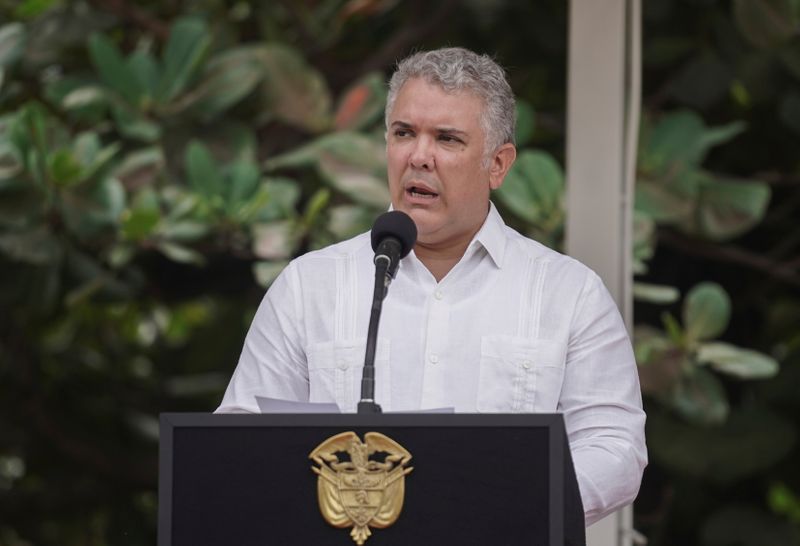 &copy; Reuters. O presidente colombiano, Iván Duque, fala durante cerimônia de ativação de uma nova unidade militar na cidade de Cúcuta, Colômbia, 6 de outubro de 2021. REUTERS/Nathalia Angarita