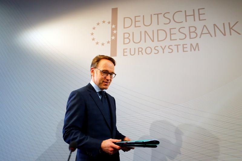 &copy; Reuters. FILE PHOTO: German Bundesbank President Jens Weidmann presents the annual 2018 report in Frankfurt, Germany, February 27, 2019. REUTERS/Kai Pfaffenbach/File Photo