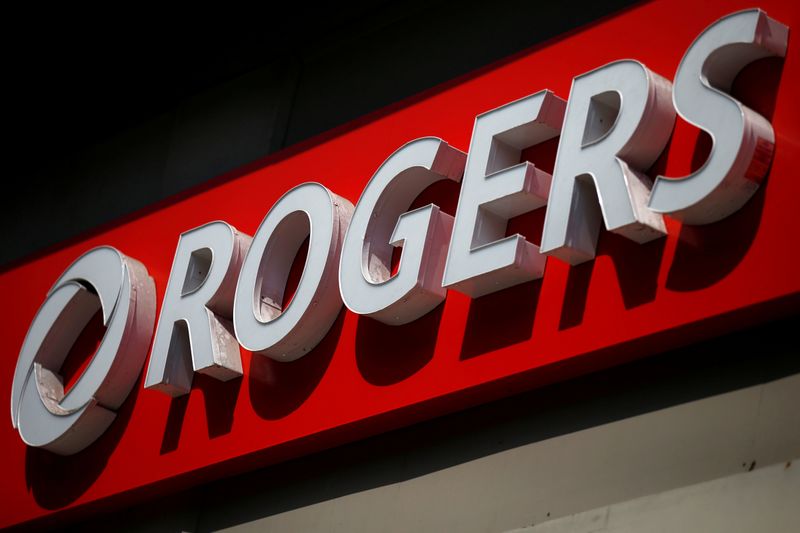Rogers Communications misses quarterly revenue estimates
