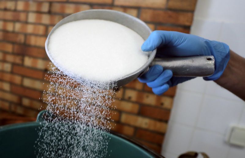 &copy; Reuters. Porção de açúcar em confeitaria
24/01/2019
 REUTERS/Eric Gaillard