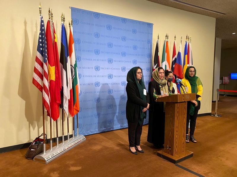 &copy; Reuters. Left to right: Former Afghan diplomat Asila Wardak, former Afghan politician and peace negotiator Fawzia Koofi, Afghan journalist Anisa Shaheed and former Afghan politician, Naheed Fareed speak to reporters outside the U.N. Security Council, in New York, 
