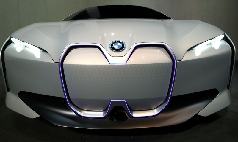 BMW to phase out fossil-fuel burning engines from main plant by 2024