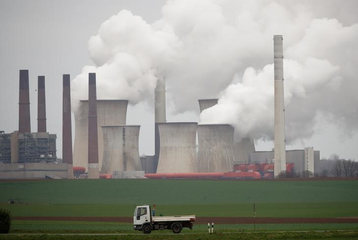&copy; Reuters. Usinas movidas a carvão em Neurath, na Alemanha
12/03/2019 REUTERS/Wolfgang Rattay